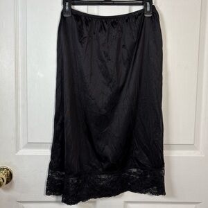 Vintage Vassarette Half Skirt Slip Women’s L 26” Lace Black Nylon Grunge Sissy